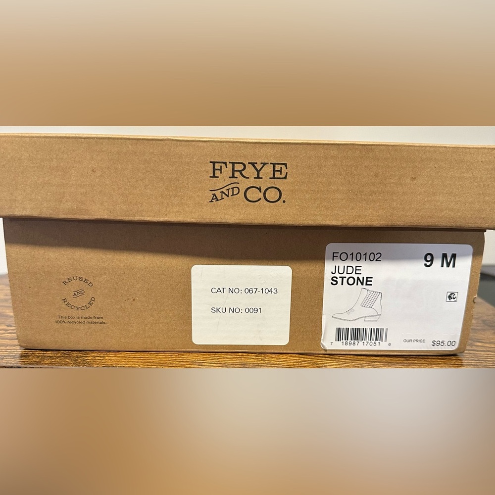 Frye and Co. Women’s Stone Jude Stacked Heel Booties NWT Size 9 - Picture 4 of 10